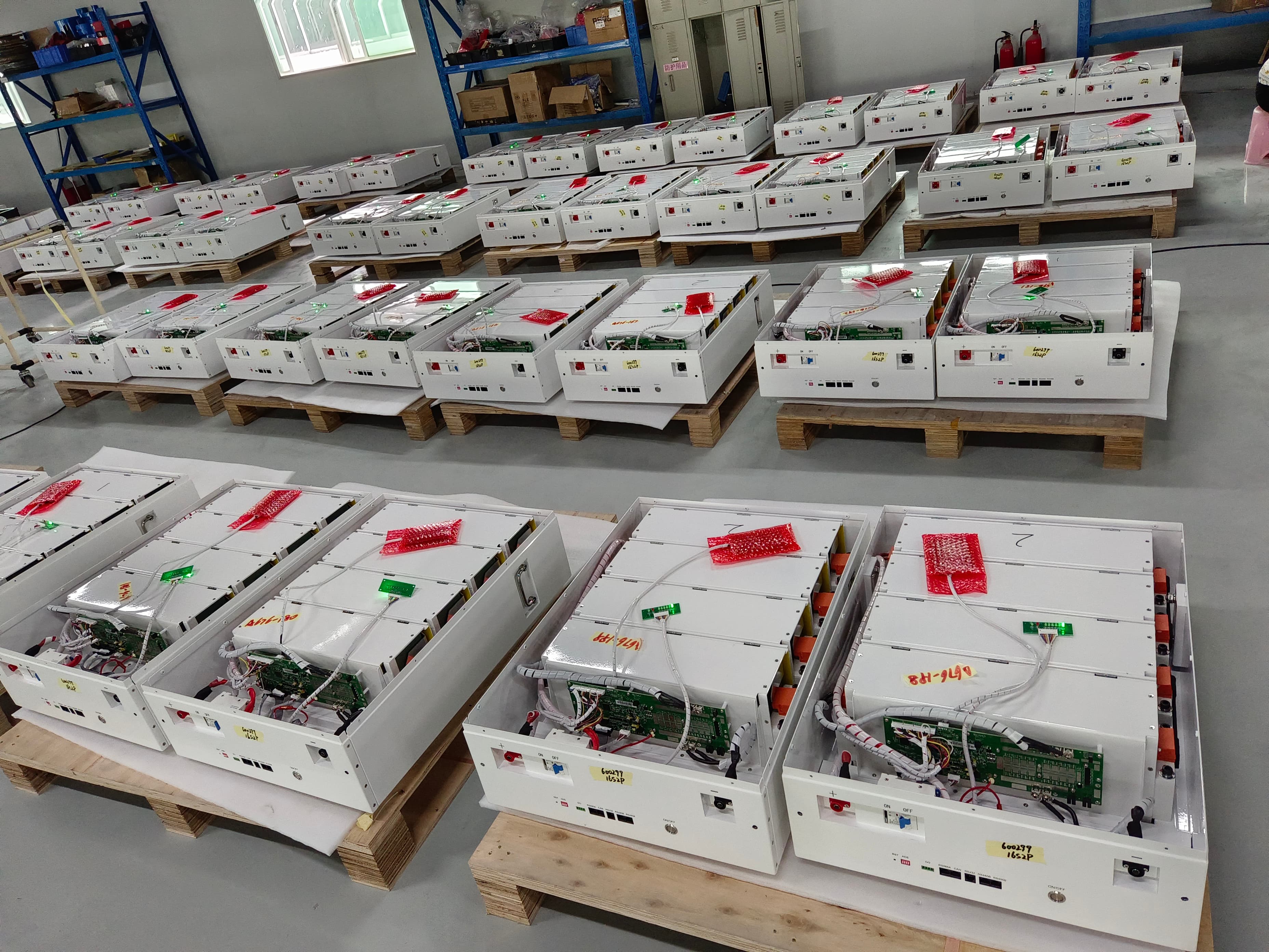 Battery management system assembly for battery packs